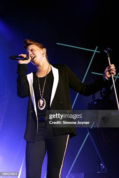 Elly Jackson of La Roux performs live on stage at Brixton Academy on May 8, 2010 in London, England.