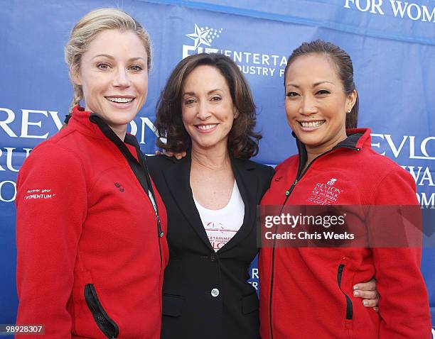 Actress Julie Bowen, Lilly Tartikoff and Carrie Ann Inaba attend the 17th Annual EIF Revlon Run/Walk for Women on May 8, 2010 in Los Angeles,...