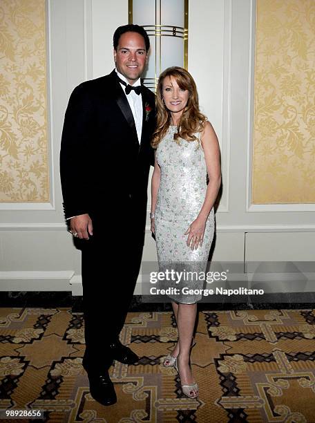 Mike Piazza and actress Jane Seymour attends the media reception for the 25th annual Ellis Island Medals Of Honor Ceremony & Gala at the National...