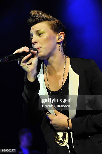 Elly Jackson of La Roux performs on stage at Brixton Academy on May 8, 2010 in London, England.