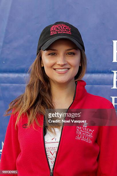Rachael Leigh Cook attends the 17th Annual EIF Revlon Run/Walk For Women at Los Angeles Memorial Coliseum on May 8, 2010 in Los Angeles, California.