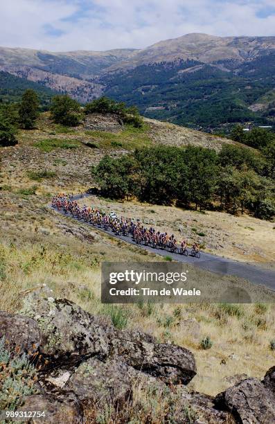 Tour Of Spain 2004Illustration Illustratie, Peleton Peloton Landscape Landschap Paysage, Mountains Montagnes Bergenstage Etape Rit 17 : Plasencia -...