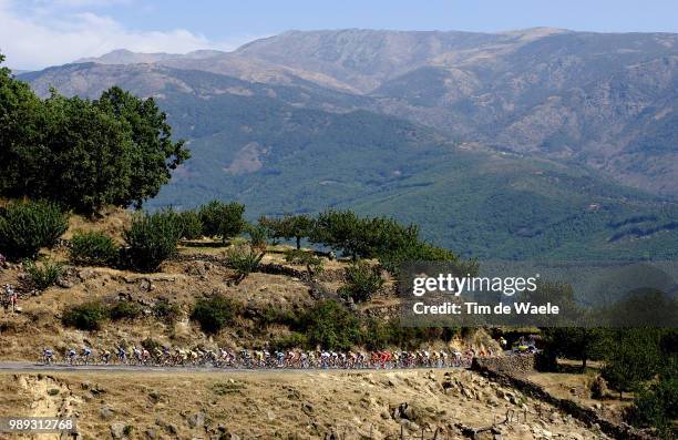 Tour Of Spain 2004Illustration Illustratie, Peleton Peloton Landscape Landschap Paysage, Mountains Montagnes Bergenstage Etape Rit 17 : Plasencia -...