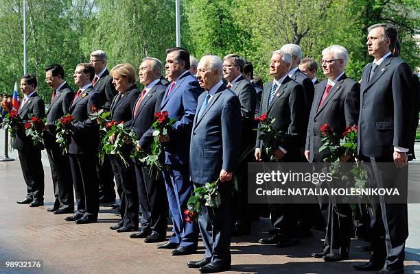 Russian President Dmitry Medvedev , German Chancellor Angela Merkel, Chinese President Hu Jintao and other heads of state participate in a...