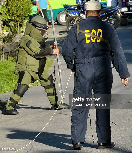 291 Bomb Disposal Expert Army Stock Photos High Res Pictures and 291 Bomb Disposal Expert Army Stock Photos High Res Pictures and
