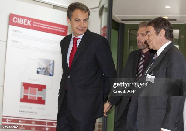 Spanish President Rodriguez Zapatero walks at the Hospital Clinic of Barcelona on May 9, 2010 during a visit to see Spain's King Juan Carlos. Spain's...