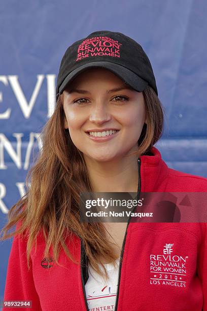 Rachael Leigh Cook attends the 17th Annual EIF Revlon Run/Walk For Women at Los Angeles Memorial Coliseum on May 8, 2010 in Los Angeles, California.