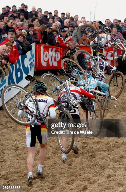 Wc Koksijde Illustration Illustratie, Peleton Peloton, Sable Sand Zand, Public Fans Supportersworld Cup, Coupe Du Monde, Wereldbeker, Uci