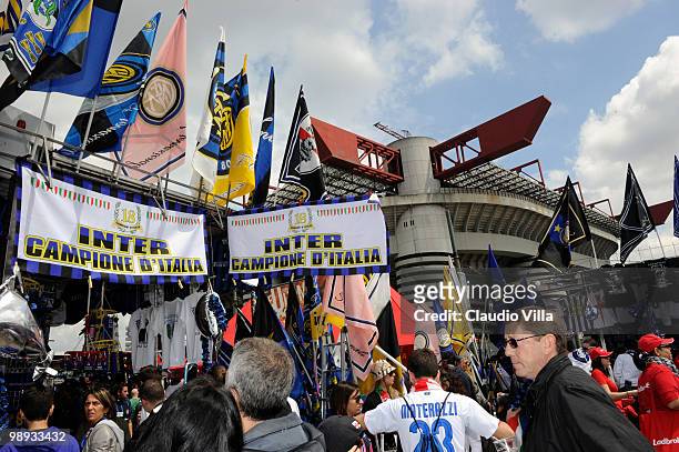 Internazionale Milano supporters gather prior to the Serie A match between FC Internazionale Milano and AC Chievo Verona at Stadio Giuseppe Meazza on...