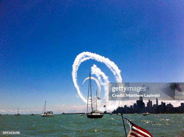 chicago air and water show - 8/17/12 - chicago air and water show stock pictures, royalty-free photos & images