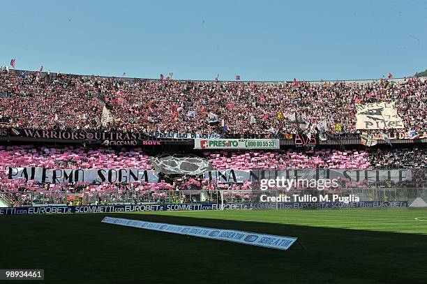 Fans of Palermo show theis support during the Serie A match between US Citta di Palermo and UC Sampdoria at Stadio Renzo Barbera on May 9, 2010 in...
