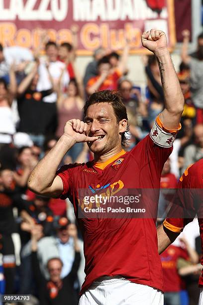 Francesco Totti of AS Roma celebrates after scoring his second goal during the Serie A match between AS Roma and Cagliari Calcio at Stadio Olimpico...