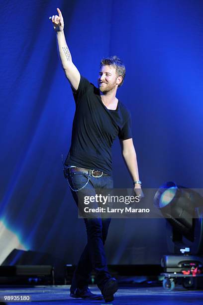 Charles Kelley of Lady Antebellum performs at Cruzan Amphitheatre on May 8, 2010 in West Palm Beach, Florida.