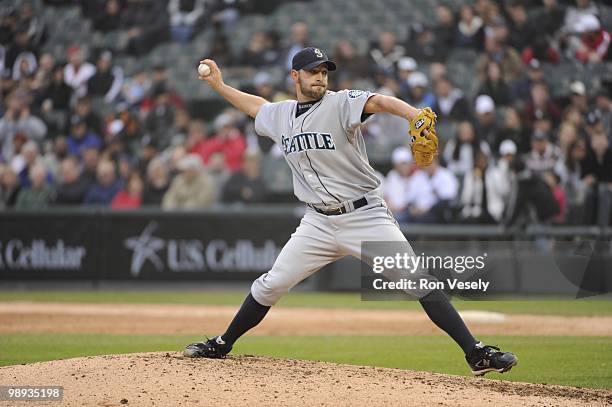 David Aardsma of the Seattle Mariners pitches against the Chicago White Sox on April 24, 2010 at U.S. Cellular Field in Chicago, Illinois. The White...