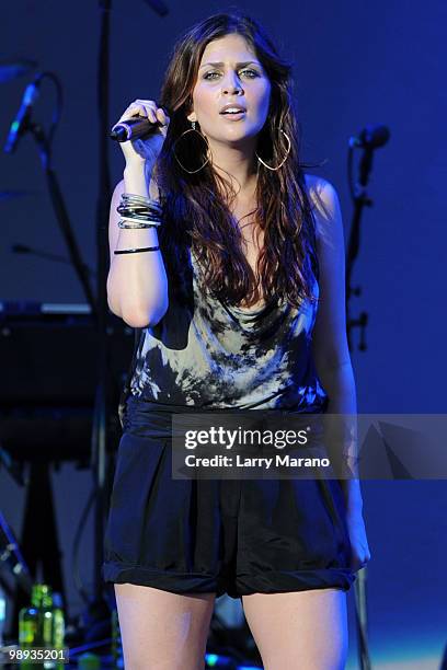 Hillary Scott of Lady Antebellum performs at Cruzan Amphitheatre on May 8, 2010 in West Palm Beach, Florida.