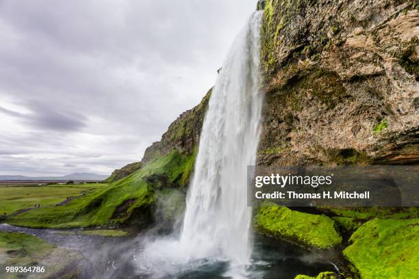 iceland-seljalandsfoss - brook mitchell stock pictures, royalty-free photos & images