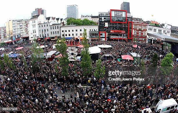 Thousands of St. Pauli fans celebrate on the "Spielbudenplatz" after the Second Bundesliga match between FC St. Pauli and SC Paderborn at Millerntor...