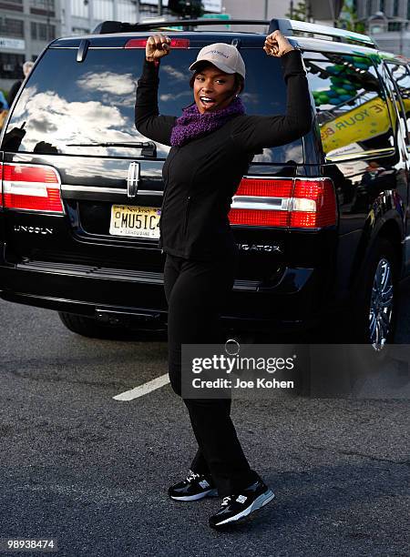 Jennifer Hudson attends a charity walk to celebrate the 10th anniversary of "O, The Oprah Magazine" on May 9, 2010 in New York City.