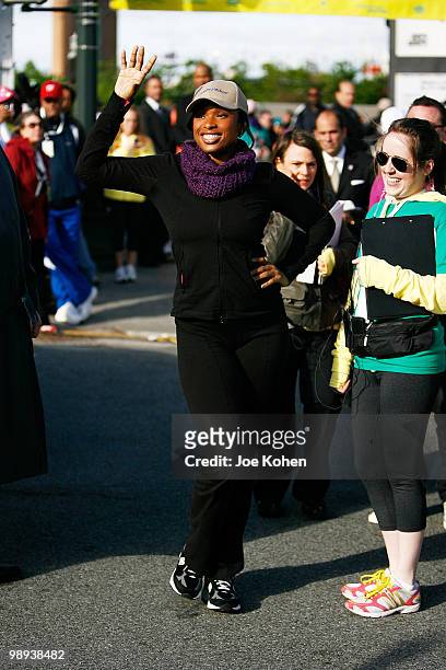 Jennifer Hudson attends a charity walk to celebrate the 10th anniversary of "O, The Oprah Magazine" on May 9, 2010 in New York City.