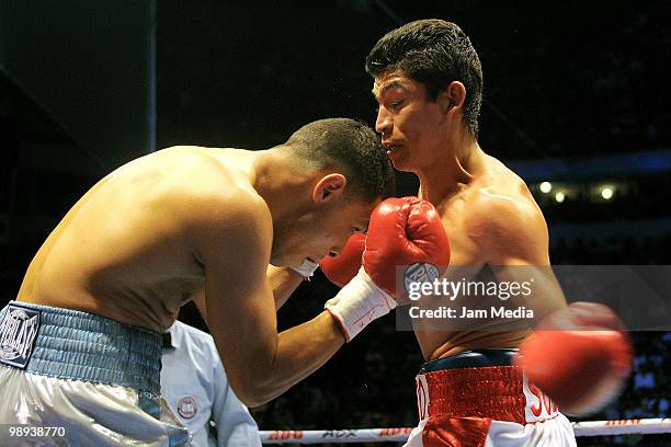 Mexican boxer Jorge Coloradito Solis fights with Mario Santiago of Puerto Rico for the World Boxing Association, Interim World super Featherweight...