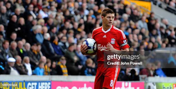 Steven Gerrard of Liverpool during the Barclays Premier League match between Hull City and Liverpool at KC Stadium on May 9, 2010 in Hull, England.