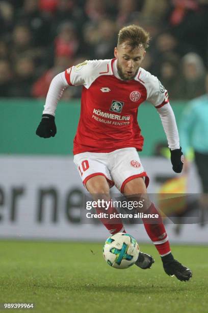 Mainz' Alexandru Maxim in action during the German DFB Cup soccer match between FSV Mainz 05 and VfB Stuttgart in the Opel Arena in Mainz, Germany,...