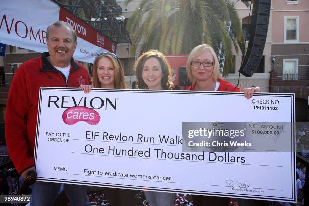 Dr. Dennis Slamon, actress Marg Helgenberger, Lilly Tartikoff and Donna Baird attend the 17th Annual EIF Revlon Run/Walk for Women on May 8, 2010 in...