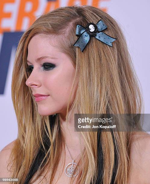 Singer Avril Lavigne arrives at the 17th Annual Race To Erase MS Gala at the Hyatt Regency Century Plaza on May 7, 2010 in Century City, California.