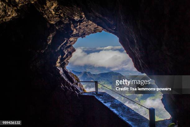 window to the clouds-mount pilatus - ponferrada ストックフォトと画像