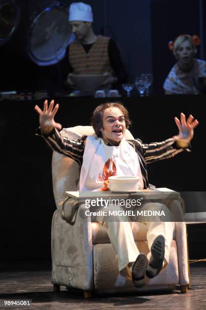 French actor Lionel Peintre plays Des Rillettes, during a rehearsal of the opera "Les Boulingrin" directed by Jerome Deschamps on May 9, 2010 at the...