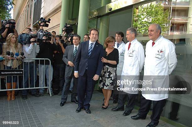 Barcelona's major, Jordi Hereu visits King Juan Carlos I of Spain at the Hospital Clinic after he had an operation to remove a benign lump from his...
