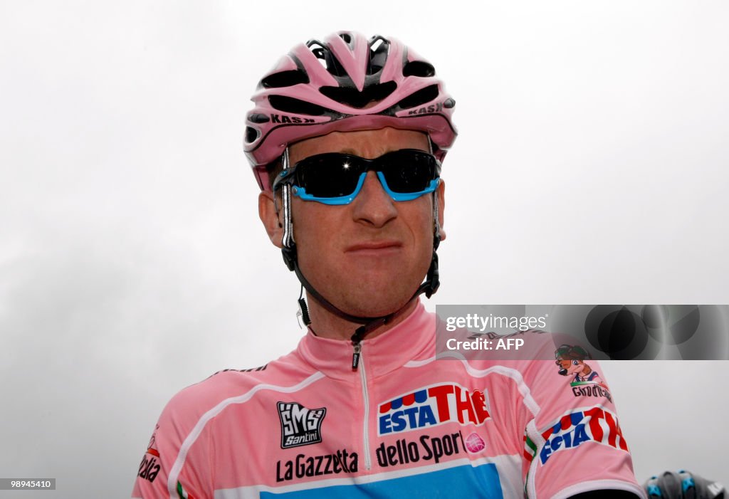 British Bradley Wiggins (Team Sky) prepa