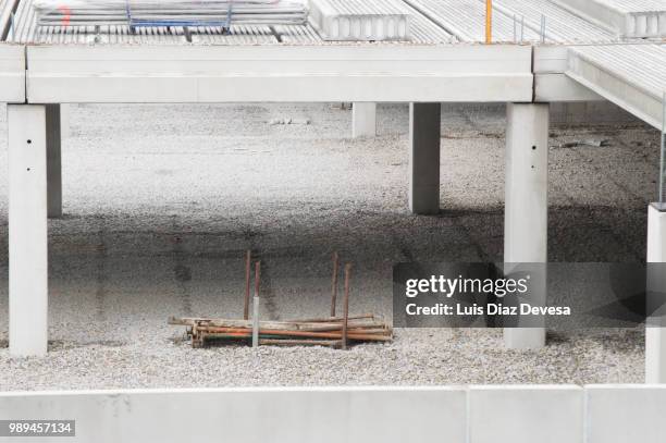 construction of a garage in a building - ferro metal stock pictures, royalty-free photos & images