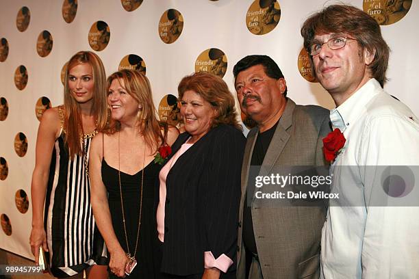 Molly Sims, Leigh Kilton-Smith, Mama Carmen, Papa Jorge, and Adam Smith