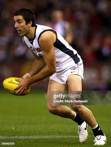 Kade Simpson of the Blues gathers the ball during the round seven AFL match between the St Kilda Saints and the Carlton Blues at Etihad Stadium on...