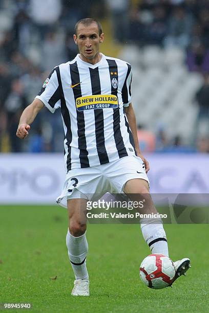 Giorgio Chiellini of Juventus FC in action during the Serie A match between Juventus FC and Parma FC at Stadio Olimpico di Torino on May 9, 2010 in...