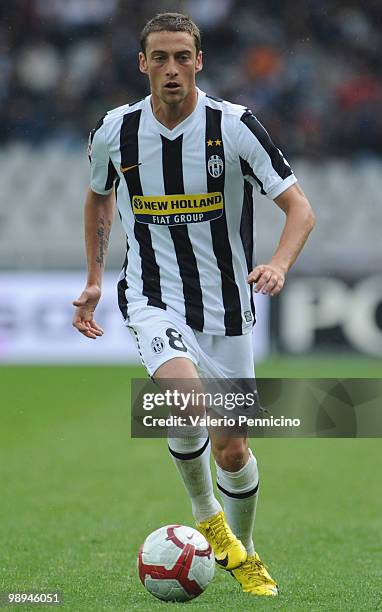 Claudio Marchisio of Juventus FC in action during the Serie A match between Juventus FC and Parma FC at Stadio Olimpico di Torino on May 9, 2010 in...