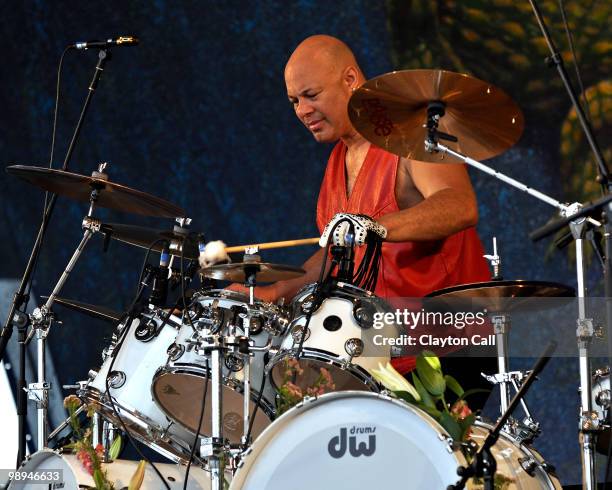 Narada Michael Walden performs with Jeff Beck at the Gentilly Stage on day six of New Orleans Jazz & Heritage Festival on May 1, 2010 in New Orleans,...