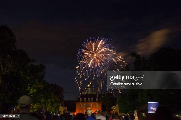 colonial williamsburg 4th of july - colonial williamsburg stock pictures, royalty-free photos & images