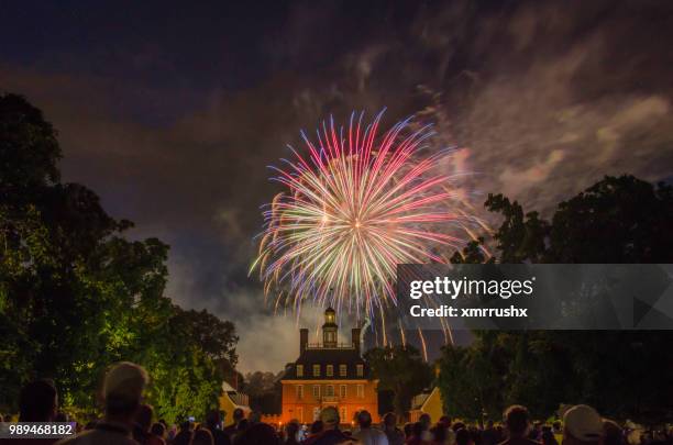 colonial williamsburg 4th of july - colonial williamsburg stock pictures, royalty-free photos & images