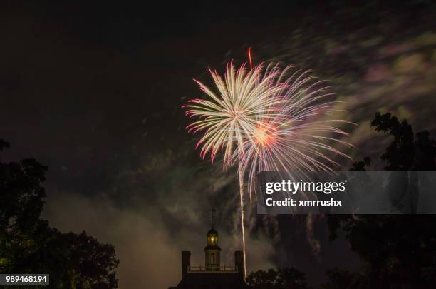 colonial williamsburg 4th of july - colonial williamsburg stock pictures, royalty-free photos & images