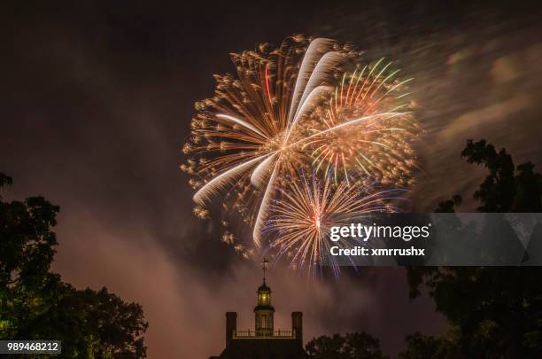 colonial williamsburg 4th of july - colonial williamsburg stock pictures, royalty-free photos & images