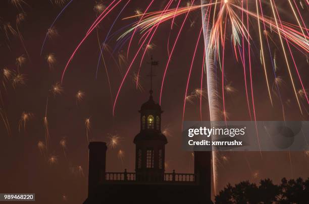 colonial williamsburg 4th of july - colonial williamsburg stock pictures, royalty-free photos & images