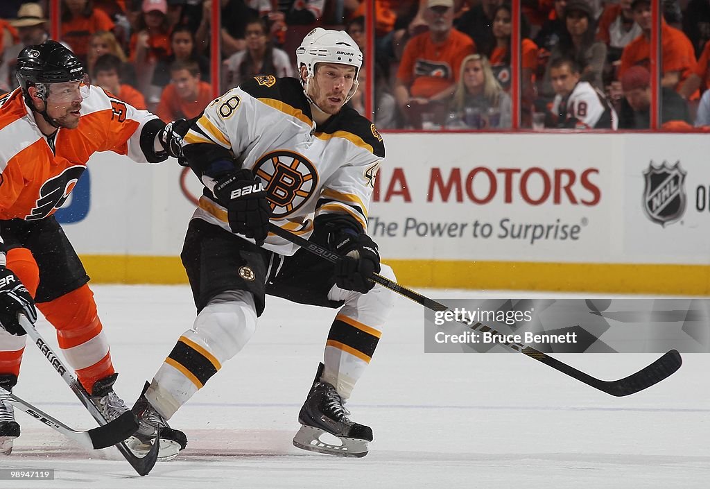 Boston Bruins v Philadelphia Flyers - Game Four