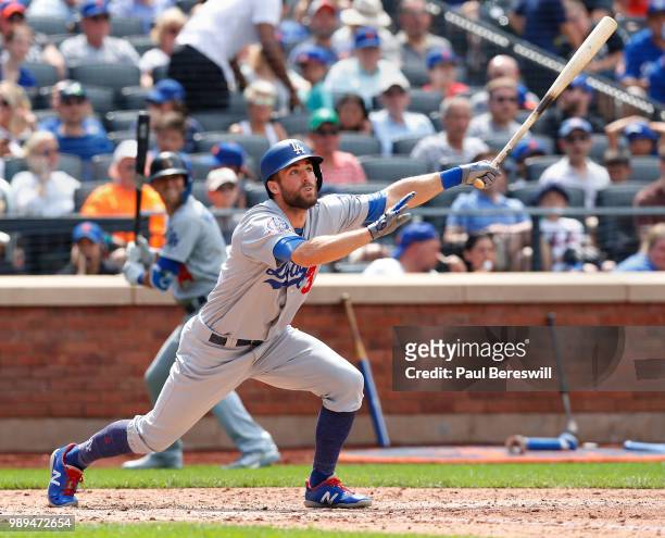 Chris Taylor of the Los Angeles Dodgers hits a long fly ball to right field in an MLB baseball game against the New York Mets on June 24, 2018 at...