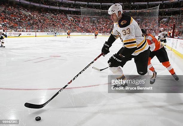 Zdeno Chara of the Boston Bruins skates against the Philadelphia Flyers in Game Four of the Eastern Conference Semifinals during the 2010 NHL Stanley...