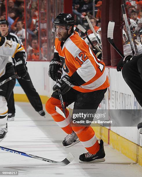 Simon Gagne of the Philadelphia Flyers skates against the Boston Bruins in Game Four of the Eastern Conference Semifinals during the 2010 NHL Stanley...