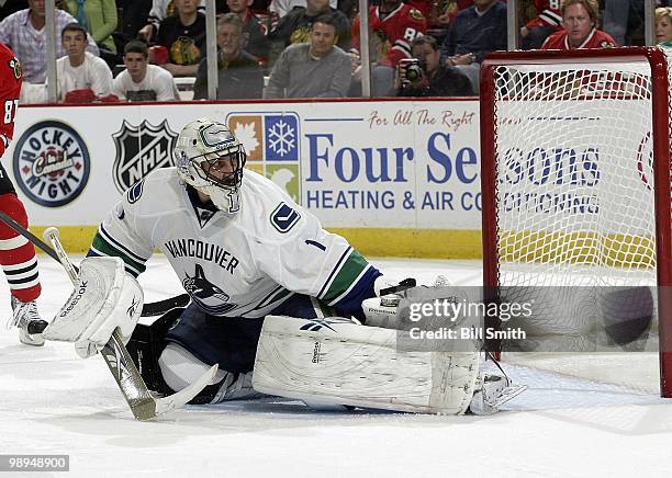 Goalie Roberto Luongo of the Vancouver Canucks protects the net at Game Two of the Western Conference Semifinals against the Chicago Blackhawks...