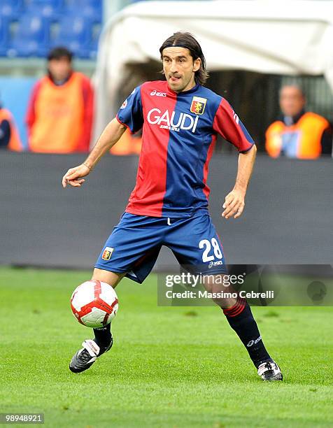 Ivan Juric of Genoa CFC in action during the Serie A match between Genoa CFC and AC Milan at Stadio Luigi Ferraris on May 9, 2010 in Genoa, Italy.