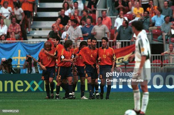 Foot Slovenia, Spainjoie Vreugde Football Voetbal Slovenieslovenia Spain Spanje Espagne Euro 2000Iso Sport !Im 335609 Footballvoetbal Soccer 15054000